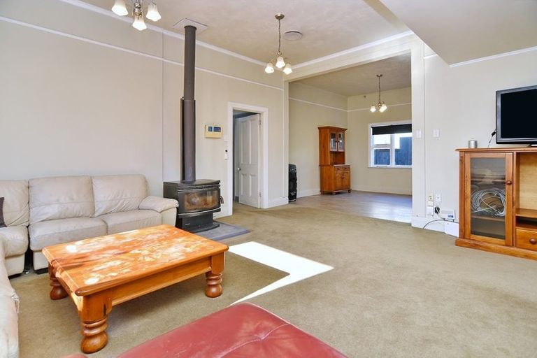 Photo of property in 137 Geraldine Street, Edgeware, Christchurch, 8013