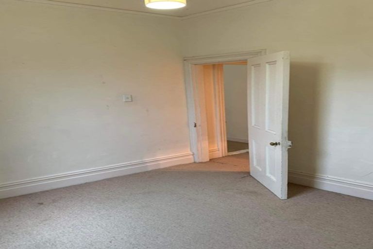 Photo of property in 2/106 Glenmore Street, Northland, Wellington, 6012