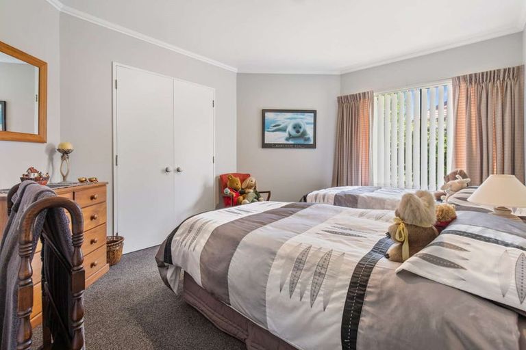 Photo of property in 8 Hoyte Place, Pukehangi, Rotorua, 3015