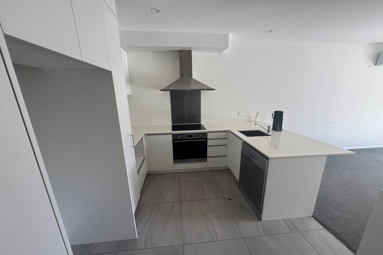 Photo of property in 5/25 Albert Street, Island Bay, Wellington, 6023