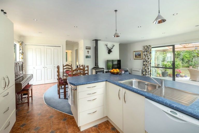 Photo of property in 30 Jellicoe Street, Greytown, 5712