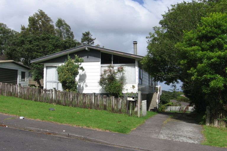 Photo of property in 11 Glenbervie Crescent, Massey, Auckland, 0614