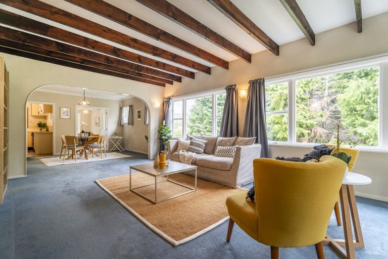 Photo of property in 3 Woodstock Terrace, Tawa, Wellington, 5028