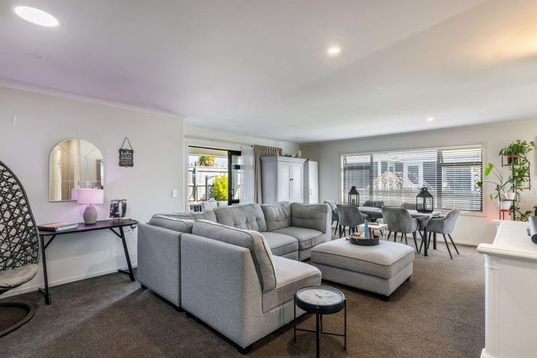 Photo of property in 35 Noumea Drive, Rangatira Park, Taupo, 3330