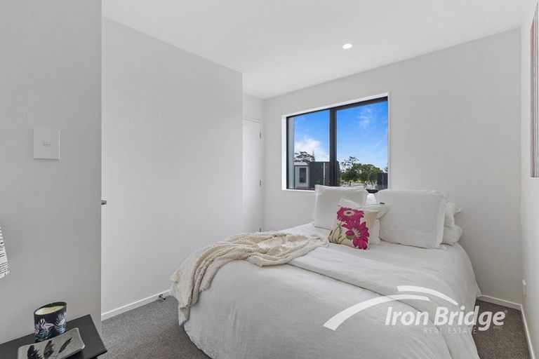 Photo of property in 51 Jabuka Street, Glen Eden, Auckland, 0602