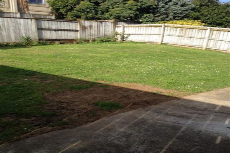 Photo of property in 10/45 Secoia Crescent, Mangere, Auckland, 2022