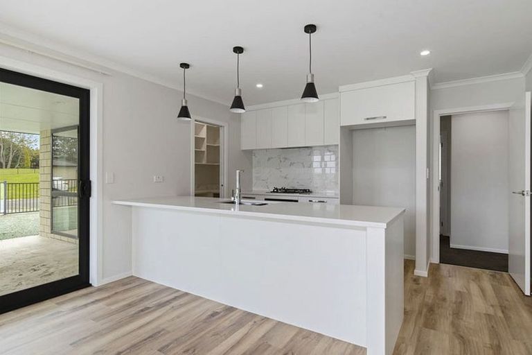 Photo of property in 36 Murray Ward Drive, Te Kauwhata, 3710