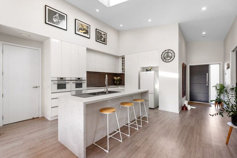 Photo of property in 42 Arbuckle Road, Frimley, Hastings, 4120