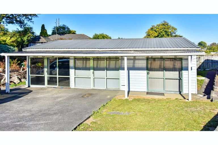 Photo of property in 49 Buller Crescent, Manurewa, Auckland, 2102