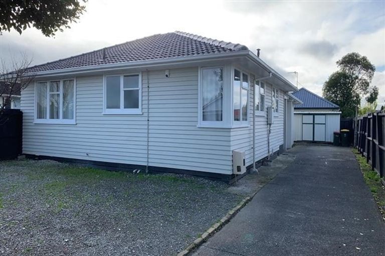 Photo of property in 17 Solent Street, Mangere, Auckland, 2022