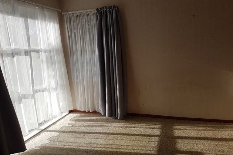 Photo of property in 67 Pitama Road, Awapuni, Palmerston North, 4412