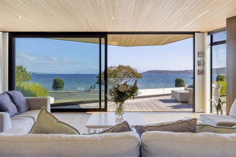 Photo of property in 2 Pataka Road, Taupo, 3330