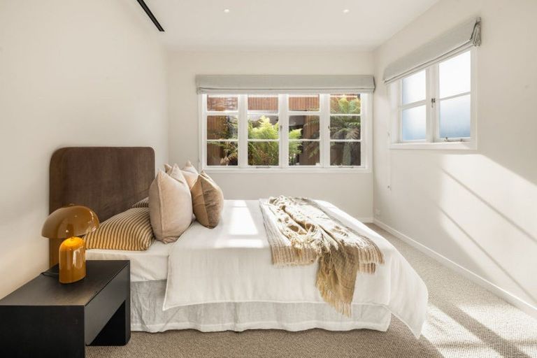 Photo of property in 12 Jellicoe Drive, Hamilton East, Hamilton, 3216