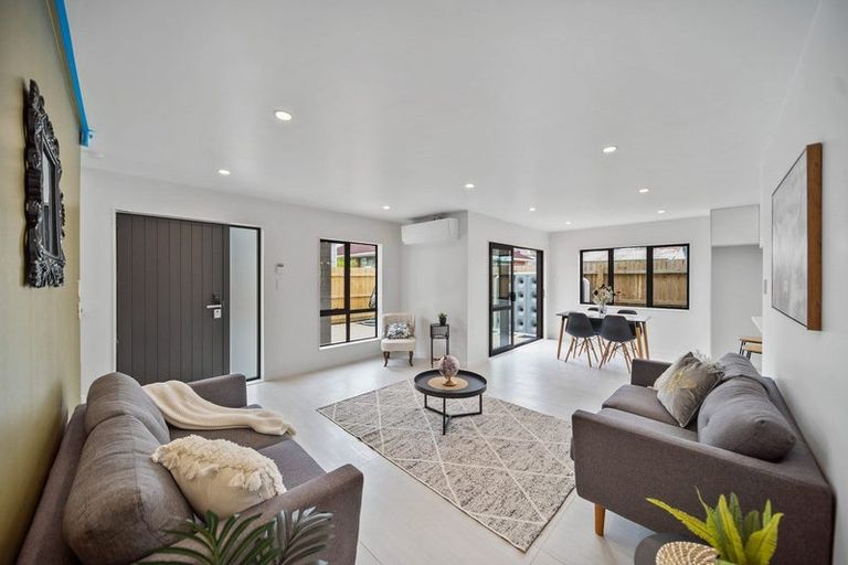 Photo of property in 10a Gardiner Grove, Mangere East, 2024