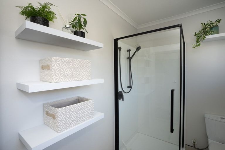 Photo of property in 9 Stacey Place, Woolston, Christchurch, 8062