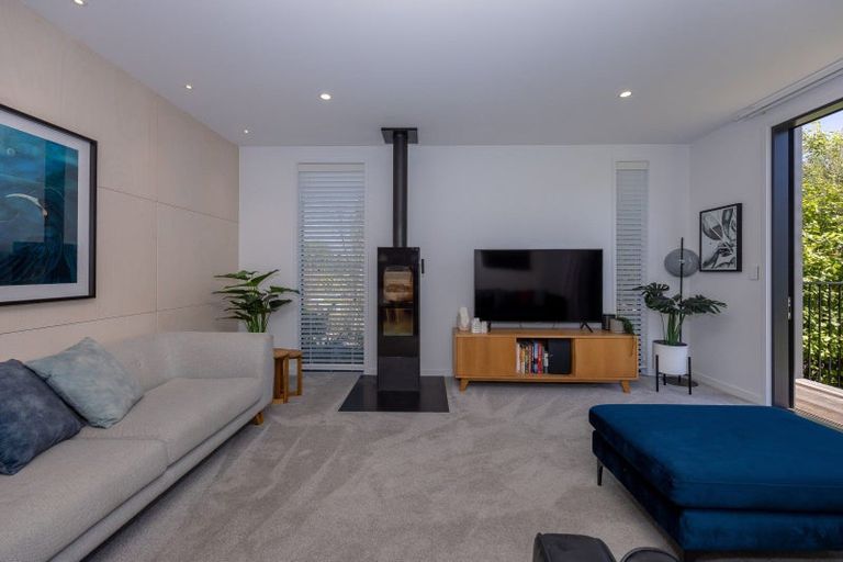 Photo of property in 1 Kamahi Street, Wanaka, 9305