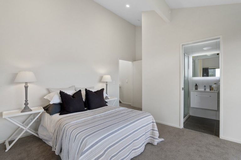 Photo of property in 17 Brigid Place, Mount Pleasant, Christchurch, 8081