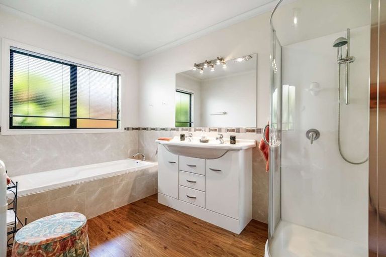 Photo of property in 15 Norfolk Drive, Cambridge, 3434