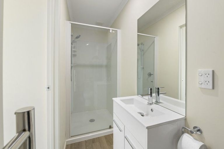 Photo of property in 215u5 Massey Street, Frankton, Hamilton, 3204