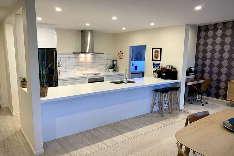 Photo of property in 17 Seager Lane, Hillmorton, Christchurch, 8024