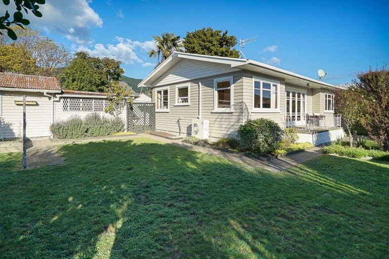 Photo of property in 2/25 Manson Avenue, Stoke, Nelson, 7011