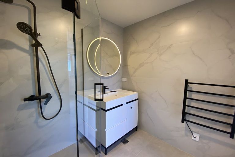 Photo of property in 6/36 Edmonton Road, Henderson, Auckland, 0612