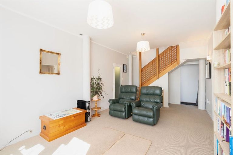 Photo of property in 2 Tahi Road, Paraparaumu Beach, Paraparaumu, 5032
