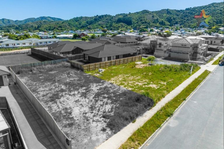 Photo of property in 9 Te Ara O Toroa, Wainuiomata, Lower Hutt, 5014