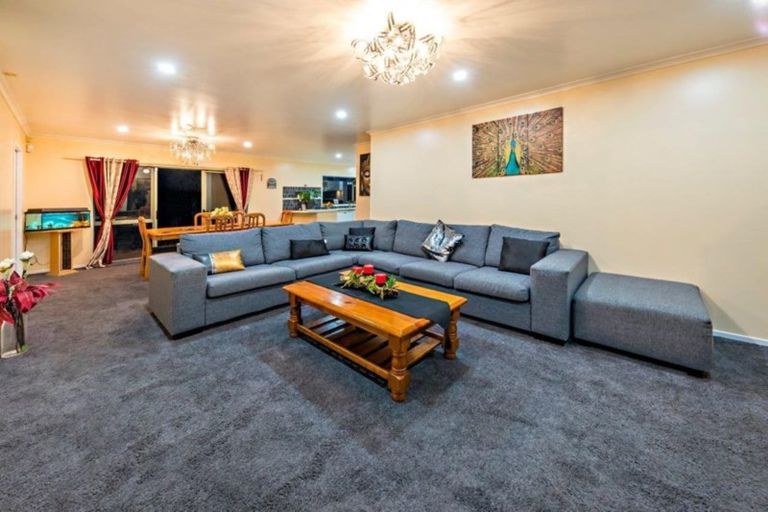 Photo of property in 40 Farmdale Court, Flat Bush, Auckland, 2019