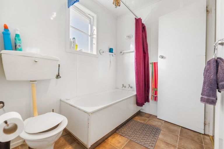 Photo of property in 14 Nevis Crescent, Tokoroa, 3420