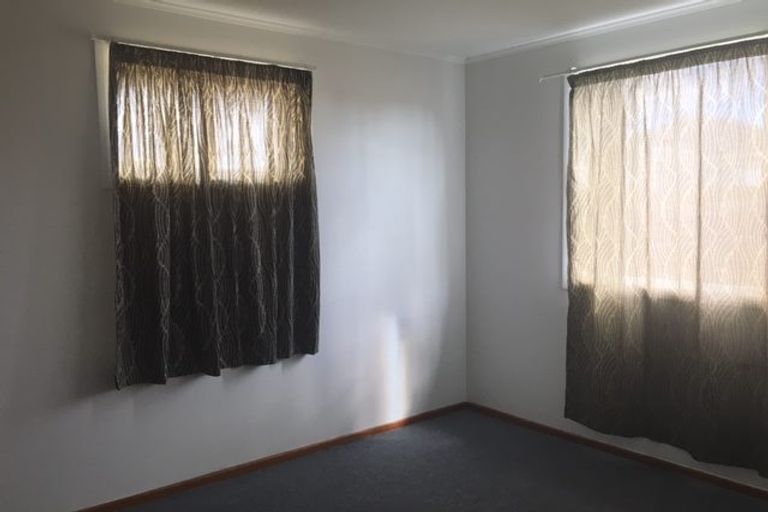 Photo of property in 105 Tidal Road, Mangere, Auckland, 2022