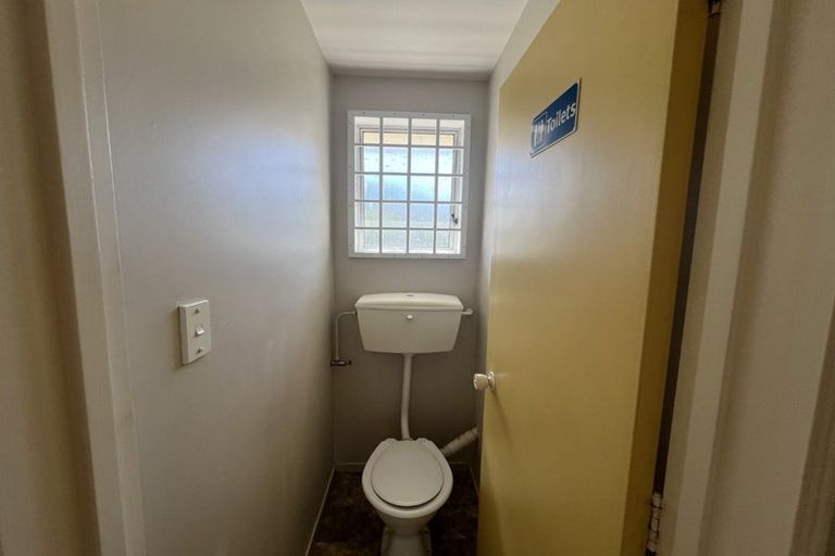 Photo of property in 2/98 Peverel Street, Riccarton, Christchurch, 8041