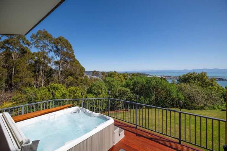 Photo of property in 6 Whitehead Place, Atawhai, Nelson, 7010