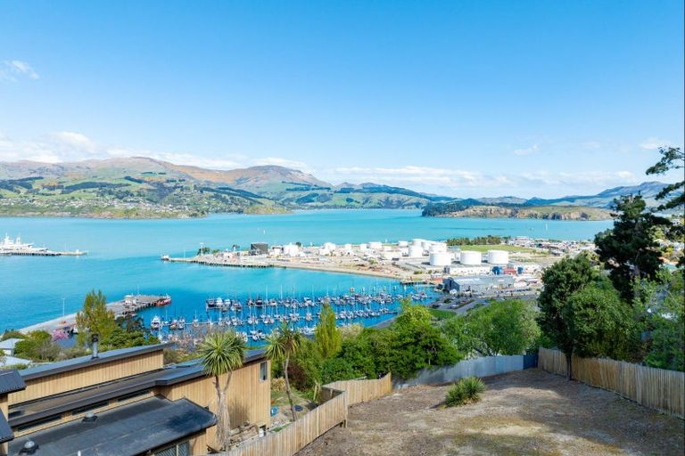 Photo of property in 21 Bridle Path, Lyttelton, 8082
