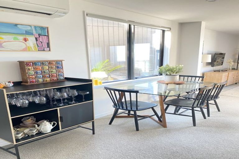 Photo of property in 15/52 High Street, Island Bay, Wellington, 6023