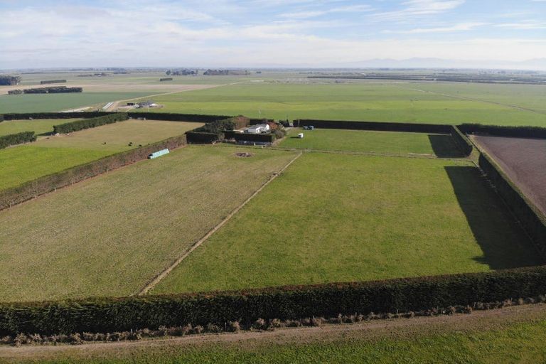 Photo of property in 1371 Longbeach Road, Eiffelton, Ashburton, 7774