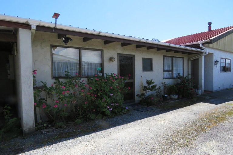 Photo of property in 23b Russell Street, Westport, 7825