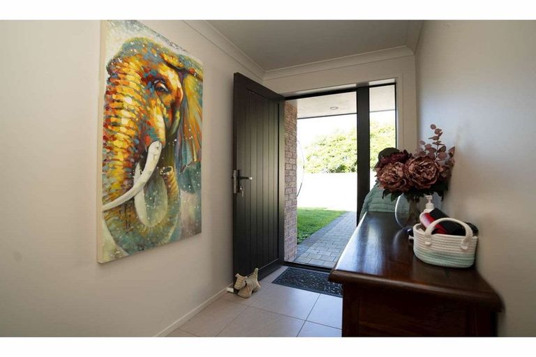 Photo of property in 12b Jacaranda Place, Parklands, Christchurch, 8083