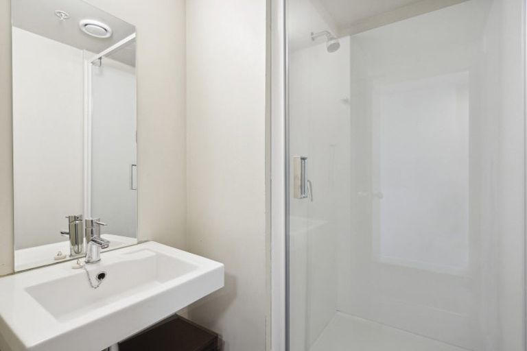Photo of property in Cube Apartments, 7j/242 Taranaki Street, Mount Cook, Wellington, 6011