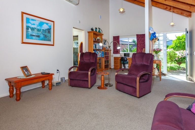 Photo of property in 126 Moana Anu Anu Avenue, Whangamata, 3620