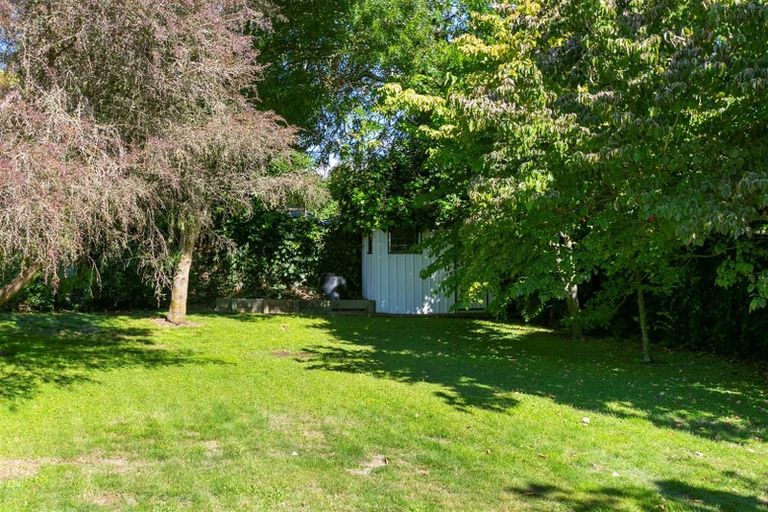 Photo of property in 1 Henry Hill Road, Taupo, 3330