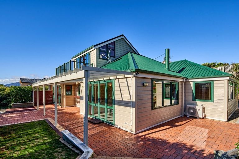 Photo of property in 19 The Masthead, Whitby, Porirua, 5024