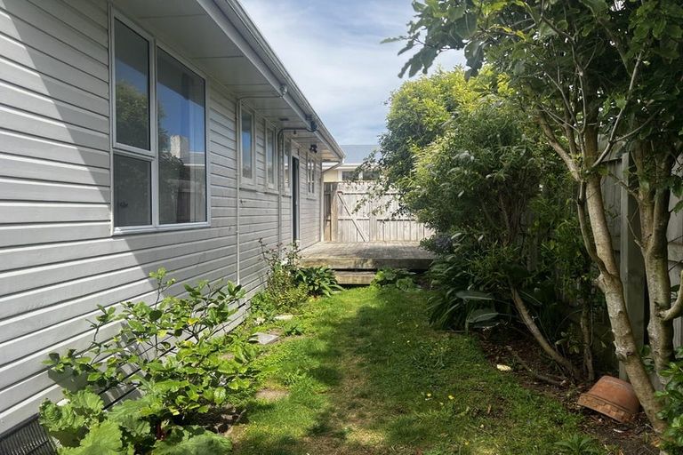 Photo of property in 58 Te Pene Avenue, Titahi Bay, Porirua, 5022