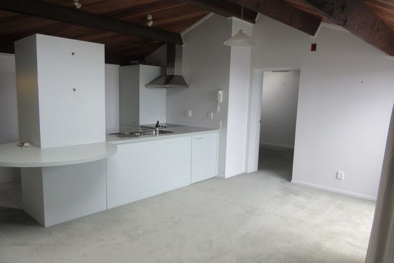 Photo of property in Metro Apartments, 22/220u Thorndon Quay, Pipitea, Wellington, 6011