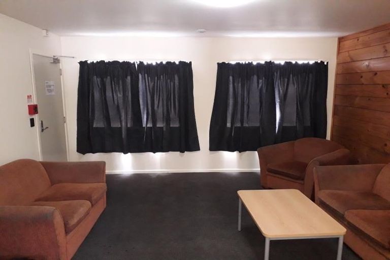 Photo of property in Basin Reserve Complex, 64/4 Sussex Street, Mount Cook, Wellington, 6021