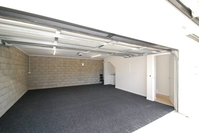 Photo of property in 56d Nicholson Road, Khandallah, Wellington, 6035