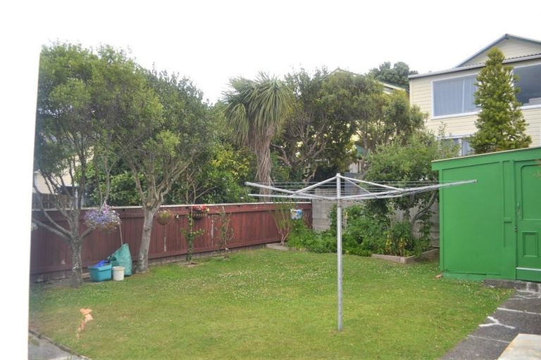 Photo of property in 84 The Parade, Island Bay, Wellington, 6023