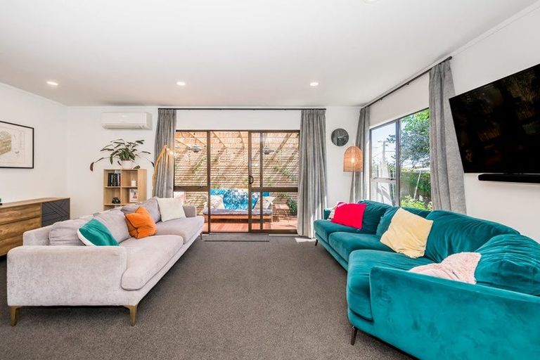 Photo of property in 4b Michael Road, Paraparaumu Beach, Paraparaumu, 5032