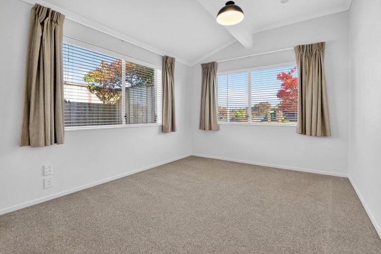 Photo of property in 19 Moreland Avenue, Pukete, Hamilton, 3200