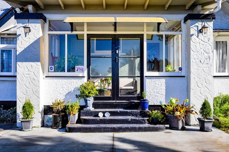 Photo of property in 75 Broadway, Stratford, 4332